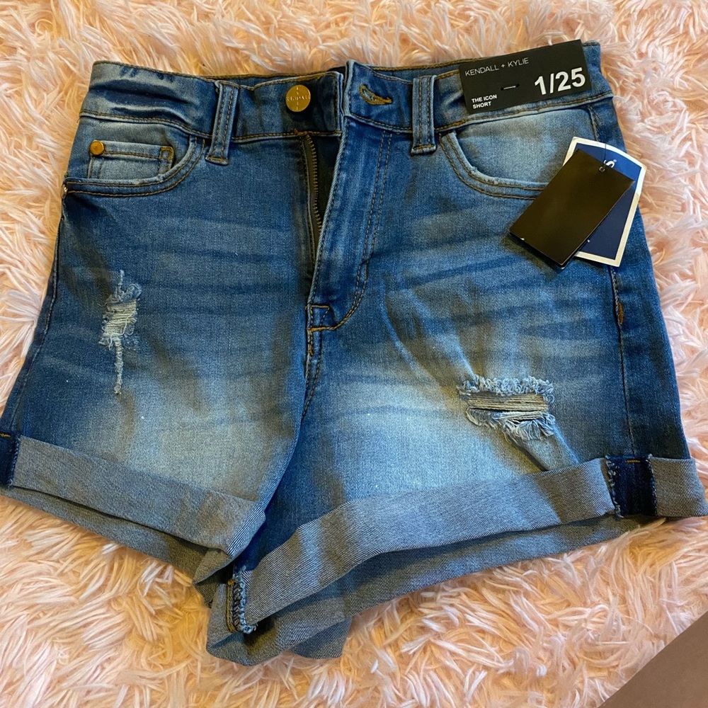 Kendall + Kylie Jean shorts size 1/25